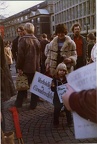 2.2. 1980 Demo Stuttgart Claudia und Daniela
